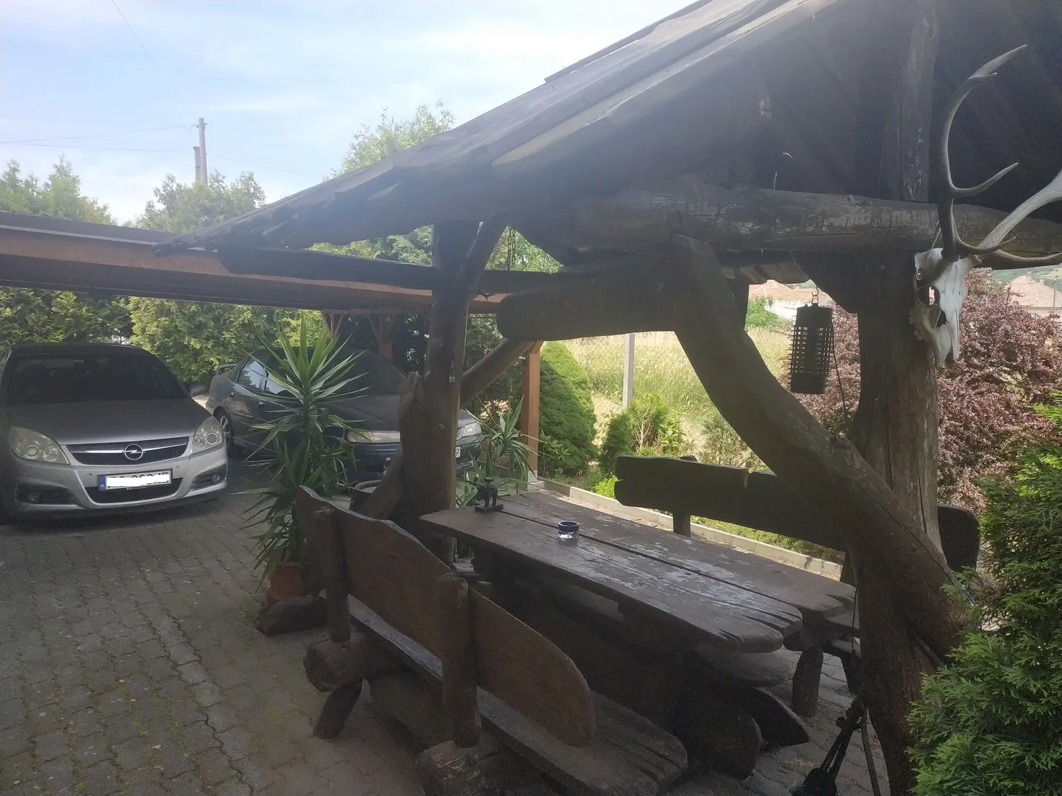 E38
